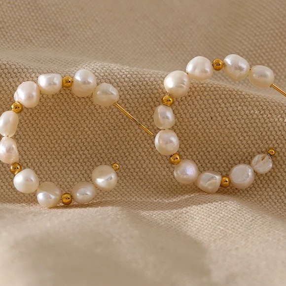 ◾️18k Gold Plated Natural Pearls Beads Hoop Earrings - Picture 1 of 12